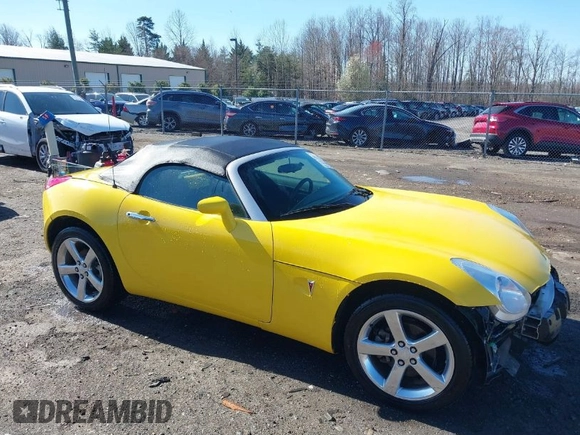 2007 Pontiac Solstice z VIN 1G2MB35B87Y138649, wystawiony jako IAAI lot #41791311 z przebiegiem 65 740 mil mil oraz . Historia ofert i sprzedaży dostępna na DreamBid. Obrazek 1.
