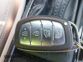 2016 Hyundai Tucson Limited with VIN KM8J33A2XGU030795, listed as a IAAI auction lot 42108969 with 117,418 mi miles. Bid and sale history available at carsss.com. Image 11.