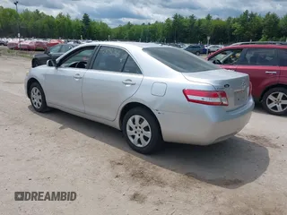2010 Toyota Camry z VIN 4T4BF3EKXAR073360, wystawiony jako IAAI lot #42398755 z przebiegiem 263 278 mil mil oraz . Historia ofert i sprzedaży dostępna na DreamBid. Obrazek 3.