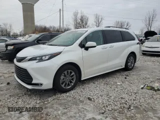 2024 Toyota Sienna XLE with VIN 5TDYSKFC5RS141621, listed as a Copart auction lot 44435555 with 12,971 mi miles and Clean Title. Bid and sale history available at DreamBid. Image 1.
