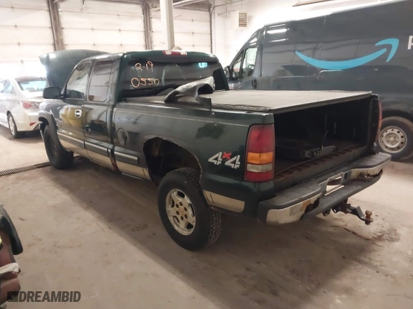 2002 Chevrolet Silverado 1500 LT with VIN 1GCEK19T12E239193, listed as a IAAI auction lot 41778784 with 231,623 mi miles. Bid and sale history available at carsss.com. Image 3.