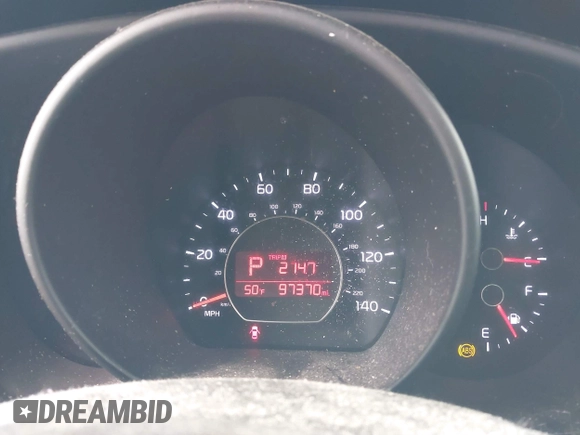2014 Kia Soul with VIN KNDJN2A27E7010962, listed as a IAAI auction lot 42024098 with 97,370 mi miles. Bid and sale history available at carsss.com. Image 7.
