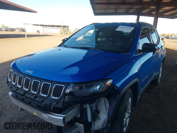 2023 Jeep Compass Latitude with VIN 3C4NJDBNXPT554436, listed as a IAAI auction lot 41822817 with 22,073 mi miles and . Bid and sale history available at DreamBid. Image 18.