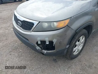 2011 Kia Sorento LX with VIN 5XYKTDA14BG141553, listed as a IAAI auction lot 42190896 with 212,690 mi miles and . Bid and sale history available at carsss.com. Image 6.