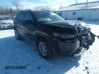 2020 Jeep Cherokee Latitude with VIN 1C4PJMCB8LD560412, listed as a IAAI auction lot 41235399 with 68,473 mi miles. Bid and sale history available at carsss.com. Image 1.