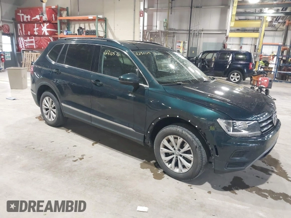 2018 Volkswagen Tiguan SEL with VIN 3VV2B7AX8JM113976, listed as a IAAI auction lot 42310576 with 100,319 mi miles and . Bid and sale history available at DreamBid. Image 1.