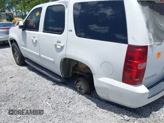 2007 Chevrolet Tahoe LTZ with VIN 1GNFC13J07J153453, listed as a IAAI auction lot 42691432 with Not provided miles and . Bid and sale history available at DreamBid. Image 15.