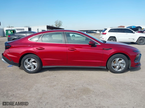 2025 Hyundai Sonata SE with VIN KMHL24JA8SA434505, listed as a IAAI auction lot 41337491 with 4,003 mi miles. Bid and sale history available at carsss.com. Image 13.
