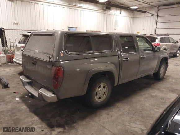 2008 Chevrolet Colorado LT w/1LT with VIN 1GCCS13E288170295, listed as a IAAI auction lot 41624012 with 117,785 mi miles. Bid and sale history available at carsss.com. Image 4.
