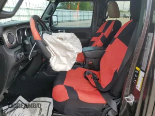 2020 Jeep Wrangler Unlimited Rubicon with VIN 1C4HJXFG4LW247603, listed as a Copart auction lot 55247645 with 44,791 mi miles and Salvage title. Bid and sale history available at DreamBid. Image 7.