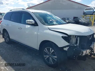 2017 Nissan Pathfinder SV z VIN 5N1DR2MM8HC683314, wystawiony jako IAAI lot #42013028 z przebiegiem 68 920 mil mil oraz . Historia ofert i sprzedaży dostępna na DreamBid. Obrazek 1.