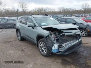 2023 Toyota RAV4 XLE Premium z VIN 2T3A1RFV6PW336329, wystawiony jako IAAI lot #42027437 z przebiegiem 37 843 mil mil oraz . Historia ofert i sprzedaży dostępna na DreamBid. Obrazek 1.