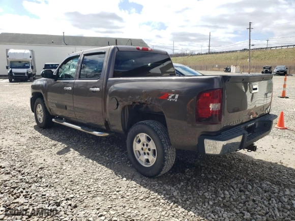 2007 Chevrolet Silverado 1500 LT w/2LT with VIN 2GCEK13M271624031, listed as a Copart auction lot 50450875 with NaN miles and Clean Title. Bid and sale history available at carsss.com. Image 2.