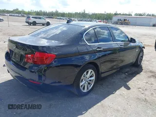 2016 BMW 5 Series 528i z VIN WBA5A5C5XGD528376, wystawiony jako IAAI lot #41541841 z przebiegiem 91 865 mil mil oraz . Historia ofert i sprzedaży dostępna na DreamBid. Obrazek 4.