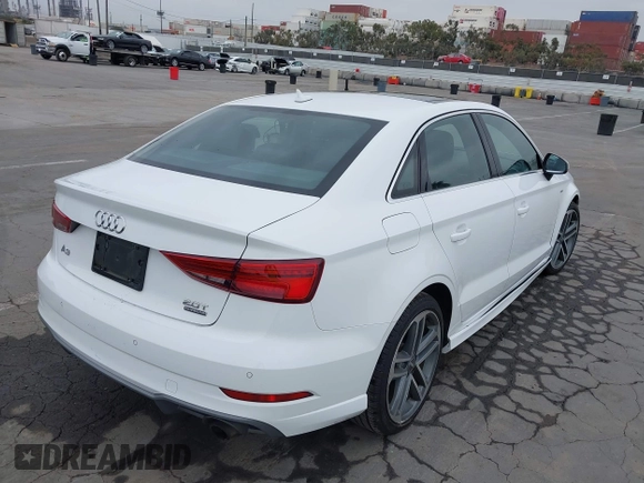 2017 Audi A3 z VIN WAUJ8HFFXH1047739, wystawiony jako IAAI lot #42313056 z przebiegiem 125 104 mil mil oraz . Historia ofert i sprzedaży dostępna na DreamBid. Obrazek 4.