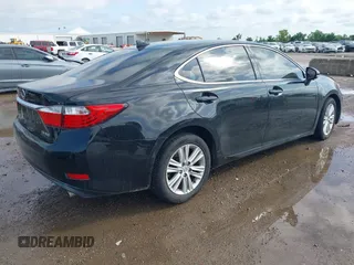 2015 Lexus ES 330 z VIN JTHBK1GG8F2207260, wystawiony jako IAAI lot #42210193 z przebiegiem 109 386 mil mil oraz . Historia ofert i sprzedaży dostępna na DreamBid. Obrazek 4.