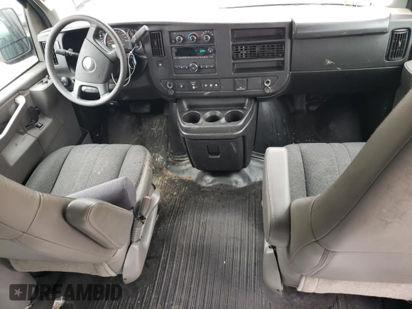 2022 Chevrolet Express Cargo with VIN 1GCWGAFPXN1155012, listed as a Copart auction lot 62039645 with 30,890 mi miles and Salvage title. Bid and sale history available at DreamBid. Image 8.