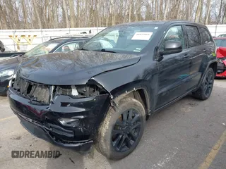 2017 Jeep Grand Cherokee Laredo with VIN 1C4RJFAG7HC873211, listed as a IAAI auction lot 40849066 with 139,430 mi miles. Bid and sale history available at carsss.com. Image 17.