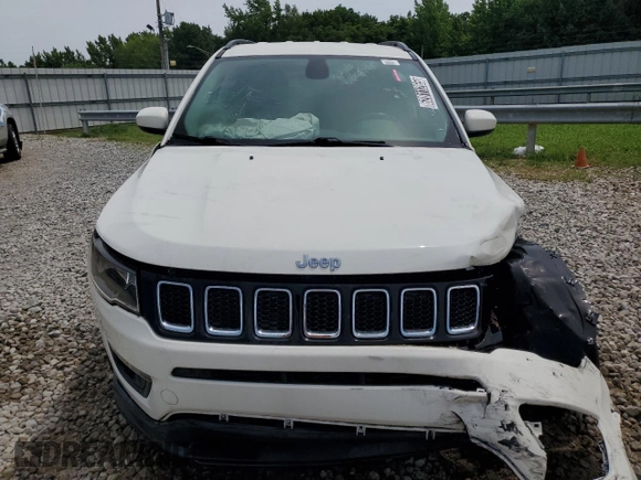2019 Jeep Compass Latitude with VIN 3C4NJCBB1KT851538, listed as a Copart auction lot 62811265 with 30,004 mi miles and Clean title. Bid and sale history available at DreamBid. Image 5.