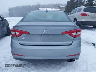 2017 Hyundai Sonata 2.4L with VIN 5NPE24AF6HH533771, listed as a IAAI auction lot 41179431 with 76,597 mi miles and . Bid and sale history available at carsss.com. Image 16.
