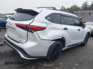 2023 Toyota Highlander L z VIN 5TDKDRBH4PS513554, wystawiony jako IAAI lot #41945380 z przebiegiem 41 453 mil mil oraz . Historia ofert i sprzedaży dostępna na DreamBid. Obrazek 4.