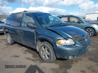 2005 Dodge Caravan SXT with VIN 2D4GP44L75R344026, listed as a IAAI auction lot 41722589 with 227,287 mi miles and . Bid and sale history available at carsss.com. Image 1.