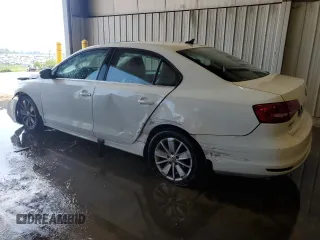 2015 Volkswagen Jetta SE with VIN 3VWD17AJ5FM256703, listed as a Copart auction lot 62699375 with 130,247 mi miles and Salvage title. Bid and sale history available at DreamBid. Image 2.