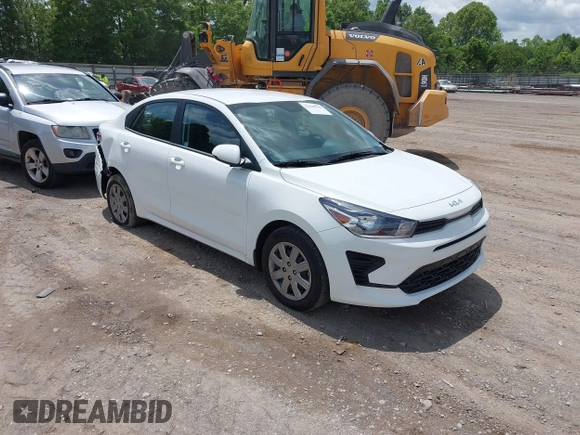 2023 Kia Rio S z VIN 3KPA24ADXPE613557, wystawiony jako IAAI lot #42198794 z przebiegiem 25 275 mil mil oraz . Historia ofert i sprzedaży dostępna na DreamBid. Obrazek 1.