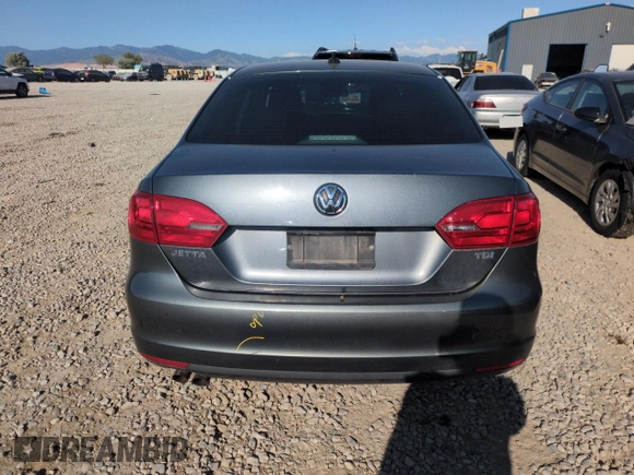 2013 Volkswagen Jetta TDI w/Premium с VIN 3VWLL7AJ5DM256459, выставлен на аукционе Copart как лот 59716405 с пробегом 162 464 миль миль и Списание • Salvage title. История ставок и продаж доступна на DreamBid. Изображение 6.