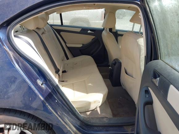 2012 Volkswagen Jetta SE with VIN 3VWDX7AJXCM321247, listed as a IAAI auction lot 42847011 with 232,459 mi miles and . Bid and sale history available at DreamBid. Image 8.