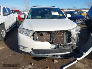 2013 Toyota Highlander with VIN 5TDZK3EH7DS127199, listed as a IAAI auction lot 41659716 with 169,873 mi miles. Bid and sale history available at carsss.com. Image 12.