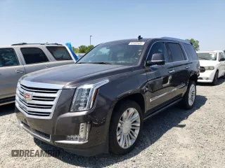 2017 Cadillac Escalade Platinum z VIN 1GYS4DKJ4HR127555, wystawiony jako Copart lot #53162405 z przebiegiem 119 934 mil mil oraz Szkoda całkowita • Salvage title. Historia ofert i sprzedaży dostępna na DreamBid. Obrazek 1.