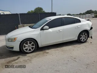 2014 Volvo S60 T5 with VIN YV1612FS9E1284428, listed as a Copart auction lot 66517875 with 130,543 mi miles and Salvage title. Bid and sale history available at DreamBid. Image 1.