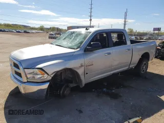 2015 Ram 3500 SLT z VIN 3C63R2DL3FG626897, wystawiony jako Copart lot #55106355 z przebiegiem 119 955 mil mil oraz Szkoda całkowita • Salvage title. Historia ofert i sprzedaży dostępna na DreamBid. Obrazek 1.