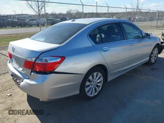 2014 Honda Accord EX-L with VIN 1HGCR2F82EA238446, listed as a IAAI auction lot 41861972 with 75,863 mi miles and . Bid and sale history available at carsss.com. Image 4.