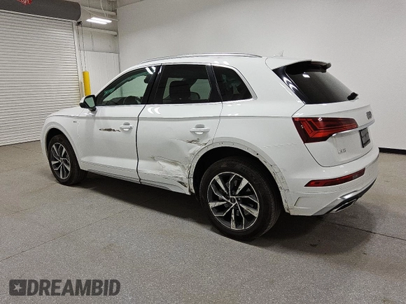 2023 Audi Q5 S line Premium Plus with VIN WA1EAAFY4P2124495, listed as a Copart auction lot 47560005 with 40,367 mi miles and Clean Title. Bid and sale history available at carsss.com. Image 2.
