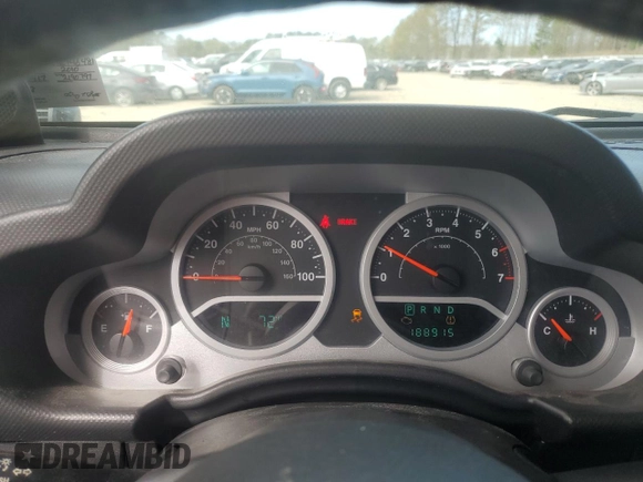 2010 Jeep Wrangler Unlimited Sahara with VIN 1J4BA5H1XAL146481, listed as a Copart auction lot 50998415 with 188,915 mi miles and Clean Title. Bid and sale history available at carsss.com. Image 10.