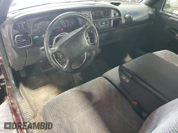 2001 Dodge 1500 z VIN 1B7HC16Y51S251826, wystawiony jako Copart lot #60906245 z przebiegiem 81 495 mil mil oraz Szkoda całkowita • Salvage title. Historia ofert i sprzedaży dostępna na DreamBid. Obrazek 8.
