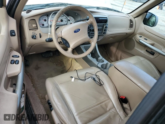 2001 Ford Explorer Sport z VIN 1FMCU70E11UC05855, wystawiony jako Copart lot #50819265 z przebiegiem 105 311 mil mil oraz Tytuł czysty. Historia ofert i sprzedaży dostępna na DreamBid. Obrazek 8.