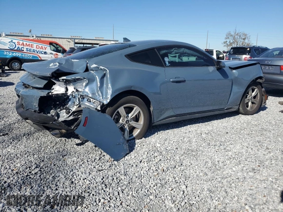 2024 Ford Mustang EcoBoost z VIN 1FA6P8TH3R5118832, wystawiony jako Copart lot #48633515 z przebiegiem 23 426 mil mil oraz Szkoda całkowita • Salvage title. Historia ofert i sprzedaży dostępna na DreamBid. Obrazek 3.