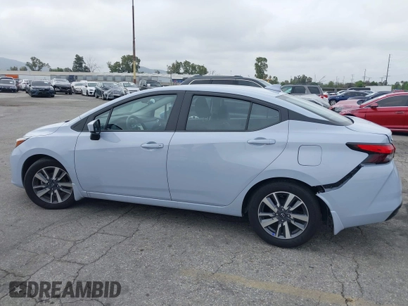 2024 Nissan Versa SV z VIN 3N1CN8EV8RL883656, wystawiony jako IAAI lot #42189707 z przebiegiem 18 509 mil mil oraz . Historia ofert i sprzedaży dostępna na DreamBid. Obrazek 13.