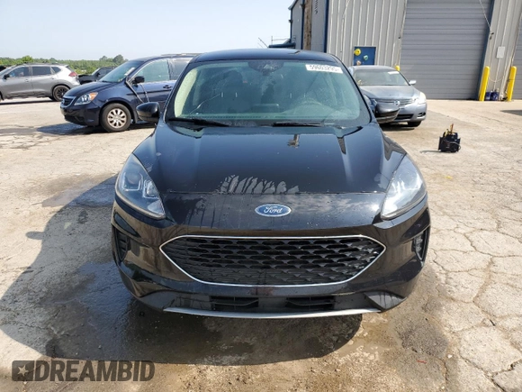 2020 Ford Escape SE z VIN 1FMCU0G62LUC13567, wystawiony jako Copart lot #59603295 z przebiegiem 116 464 mil mil oraz Szkoda całkowita • Salvage title. Historia ofert i sprzedaży dostępna na DreamBid. Obrazek 5.
