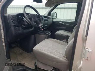 2005 Chevrolet Express Passenger z VIN 1GNFG15T351207764, wystawiony jako Copart lot #46085905 z przebiegiem 175 358 mil mil oraz Czysty tytuł • Clean title. Historia ofert i sprzedaży dostępna na DreamBid. Obrazek 7.