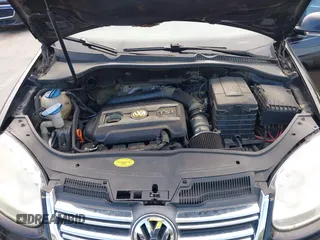 2009 Volkswagen Jetta Wolfsburg Edition with VIN 3VWRJ71K29M042593, listed as a IAAI auction lot 42194886 with 174,183 mi miles and . Bid and sale history available at DreamBid. Image 10.