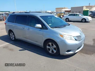 2016 Toyota Sienna LE AAS with VIN 5TDKK3DC6GS693284, listed as a IAAI auction lot 41902616 with 191,709 mi miles. Bid and sale history available at carsss.com. Image 1.