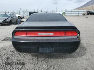 2014 Dodge Challenger R/T z VIN 2C3CDYBT4EH186379, wystawiony jako Copart lot #47617805 z przebiegiem 131 131 mil mil oraz Szkoda całkowita • Salvage title. Historia ofert i sprzedaży dostępna na DreamBid. Obrazek 6.
