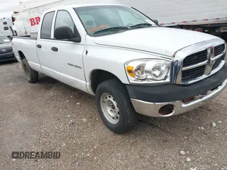 2007 Dodge 1500 ST with VIN 1D7HU18P27J600043, listed as a IAAI auction lot 41625802 with 170,706 mi miles and . Bid and sale history available at DreamBid. Image 1.