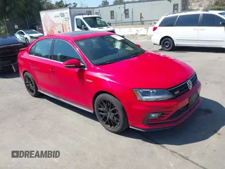2017 Volkswagen Jetta GLI z VIN 3VW4T7AJ3HM350575, wystawiony jako IAAI lot #42303994 z przebiegiem 168 622 mil mil oraz . Historia ofert i sprzedaży dostępna na DreamBid. Obrazek 1.