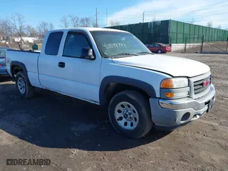 2006 GMC Sierra 1500 SLE1 with VIN 1GTEK19Z16Z139212, listed as a IAAI auction lot 41598797 with 203,180 mi miles. Bid and sale history available at carsss.com. Image 1.