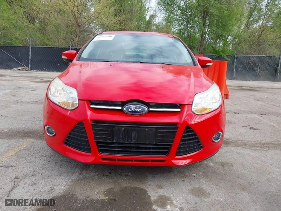 2012 Ford Focus SEL with VIN 1FAHP3H27CL387807, listed as a IAAI auction lot 42056056 with 113,194 mi miles. Bid and sale history available at carsss.com. Image 6.